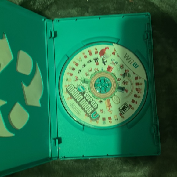 New Super Mario Bros U for Wii U - Picture 2 of 3